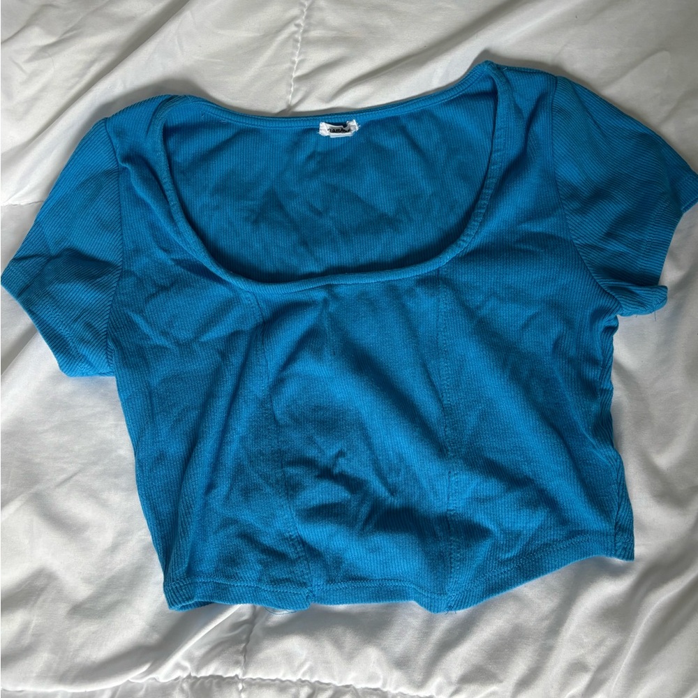 Garage cropped top